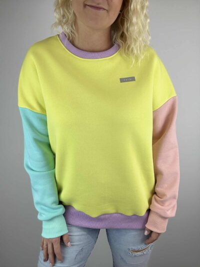 Projekt "Janika" soe naiste oversized pusa, M